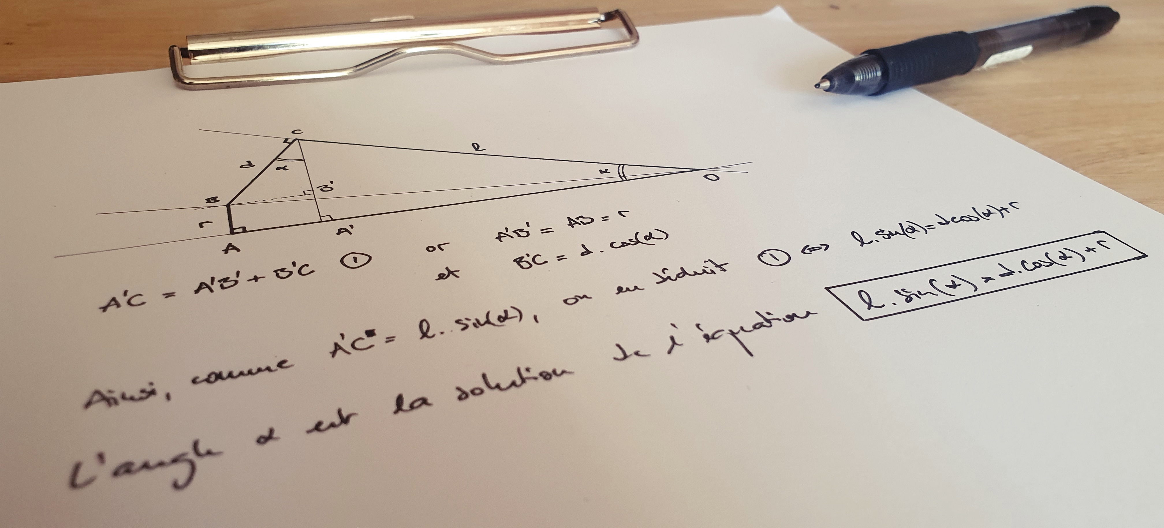 Un gabarit d'angle pour guide d'affûtage : méthode géométrique