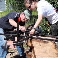 Fabriquez vos planches a la Tronçonneuse avec une gruminette faite maison  (Chainsaw Mill) 