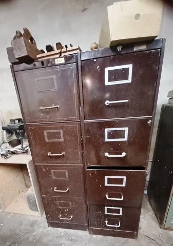 Meuble de rangement d'atelier en métal à 8 tiroirs